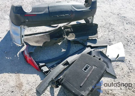 2018 Chevrolet Traverse 3Lt из США, поврежденный, VIN 1GNERHKW6JJ185024